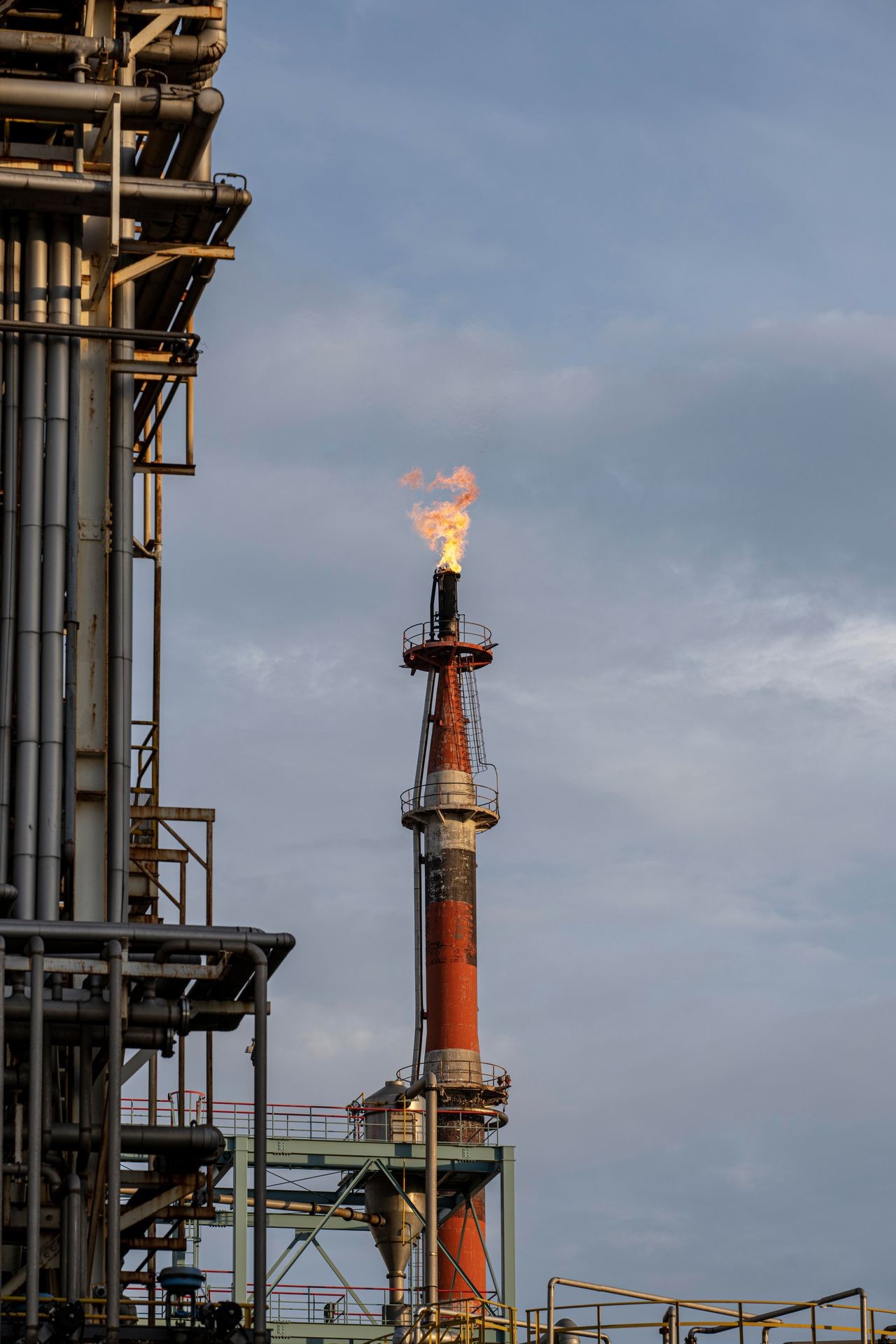 Liquefied Petroleum Gas (LPG: Propane & Butane)